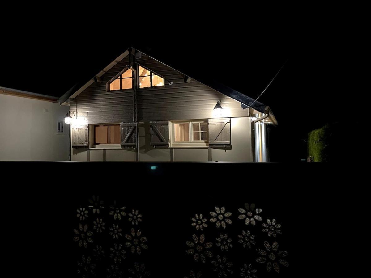 Charmant Chalet En Bord De Seine Saint-Pierre-du-Vauvray Eksteriør bilde