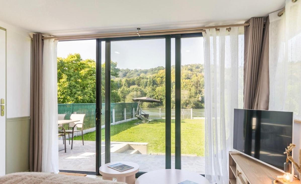 Charmant Chalet En Bord De Seine Saint-Pierre-du-Vauvray Eksteriør bilde